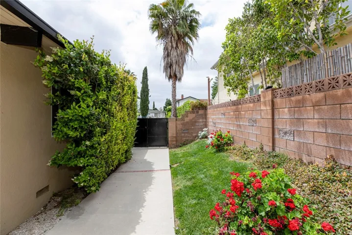 22061 Londelius Street, West Hills, California 91304