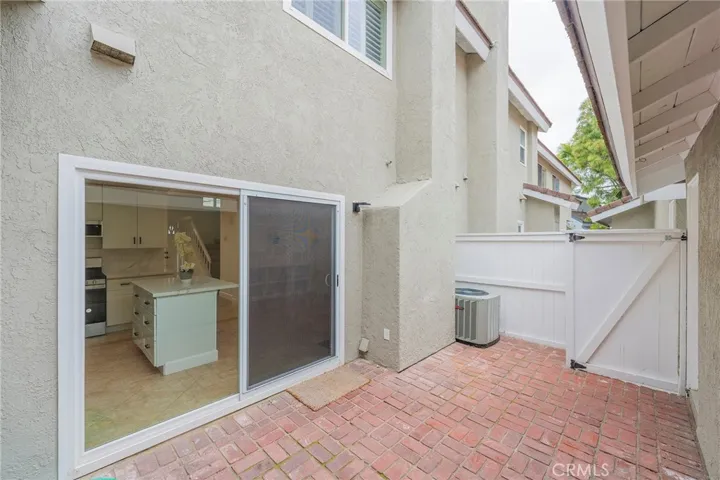571 Springbrook N 25, Irvine, California 92614