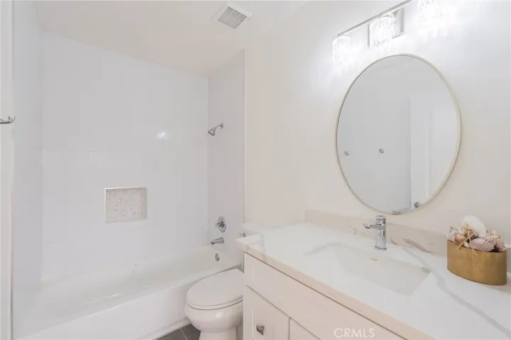 571 Springbrook N 25, Irvine, California 92614