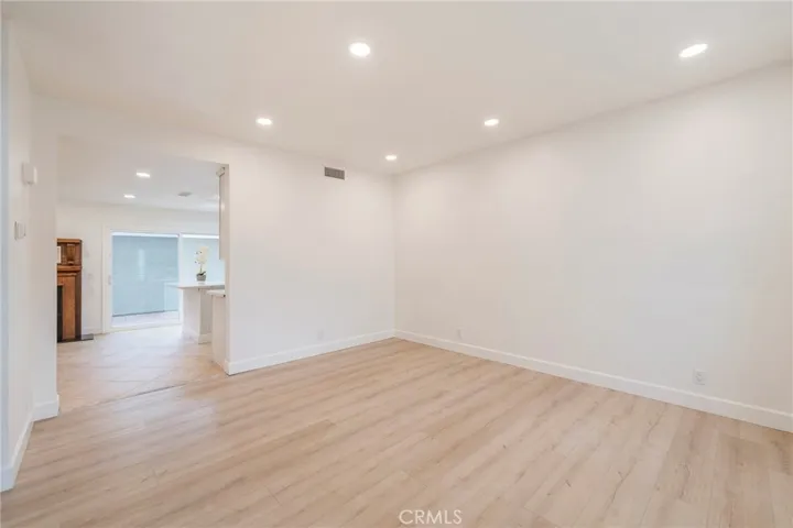 571 Springbrook N 25, Irvine, California 92614