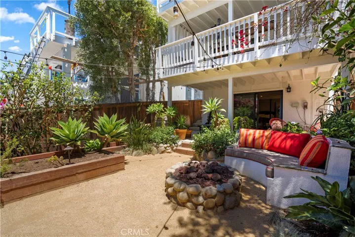 1029 Katella Street, Laguna Beach, California 92651