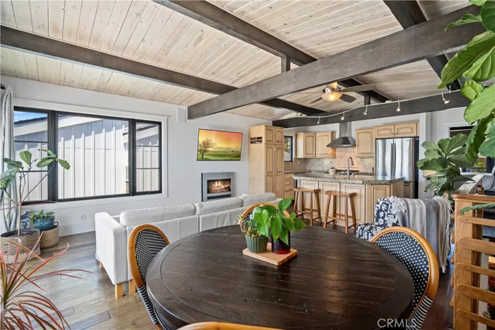 1029 Katella Street, Laguna Beach, California 92651