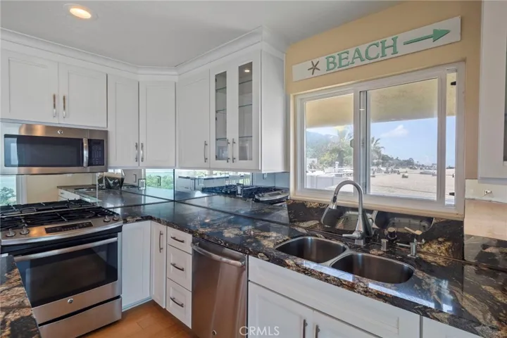 21682 Ocean Vista Drive D, Laguna Beach, California 92651