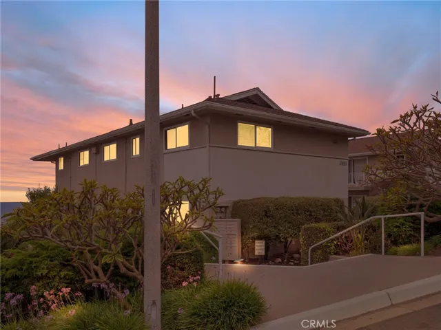 21682 Ocean Vista Drive D, Laguna Beach, California 92651