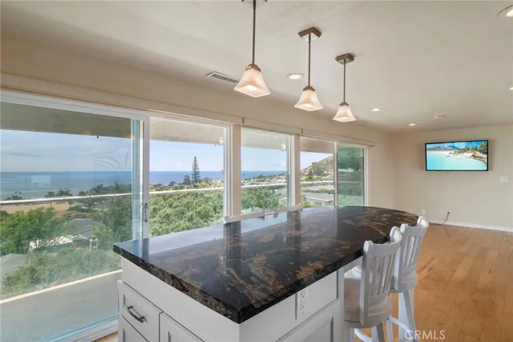 21682 Ocean Vista Drive D, Laguna Beach, California 92651