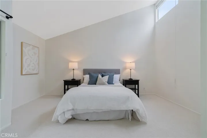 322 S Mentor Avenue 4, Pasadena, California 91106