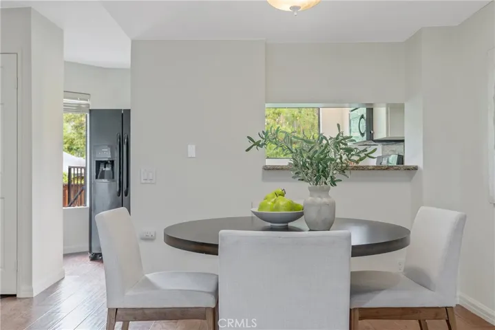 322 S Mentor Avenue 4, Pasadena, California 91106