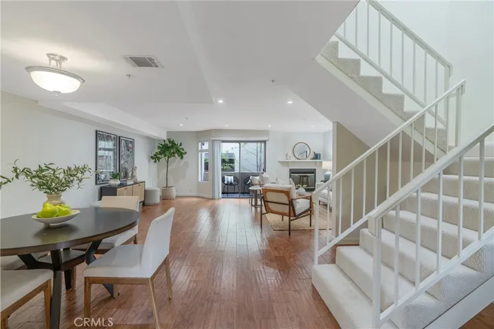 322 S Mentor Avenue 4, Pasadena, California 91106