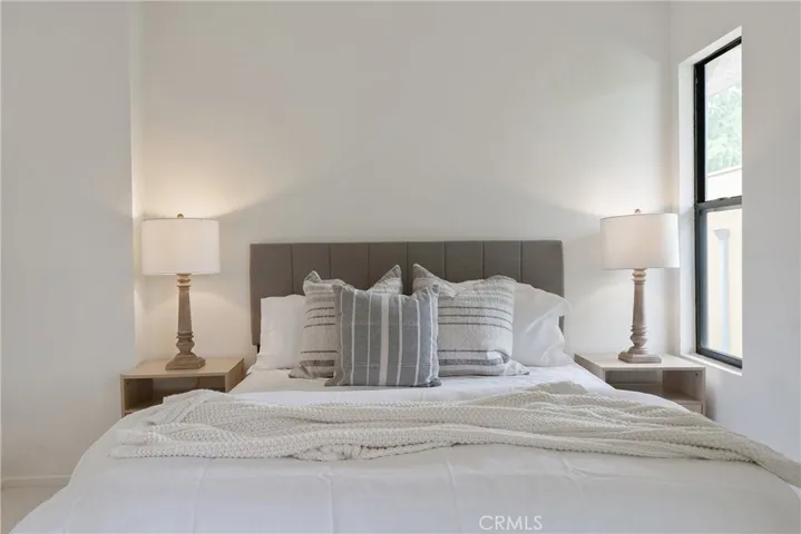 322 S Mentor Avenue 4, Pasadena, California 91106