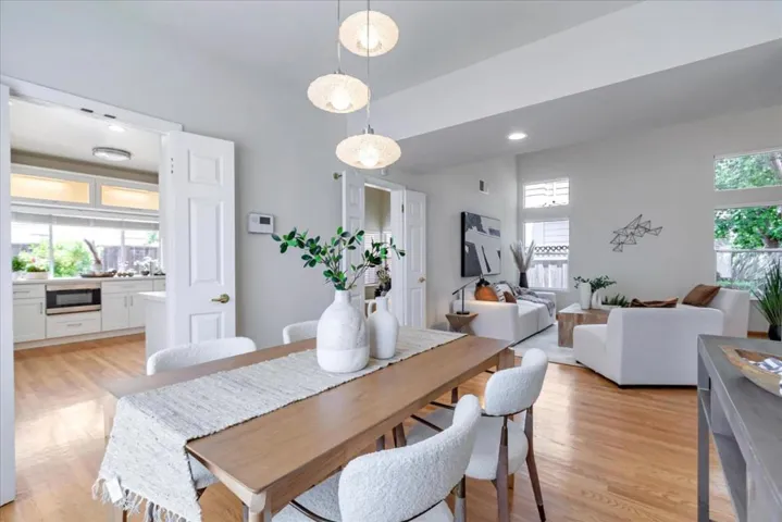 11761 Sierra Spring Court, Cupertino, California 95014