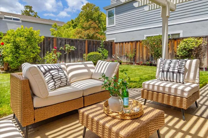 11761 Sierra Spring Court, Cupertino, California 95014