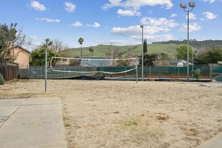 329 Viscaino Way, San Jose, California 95119