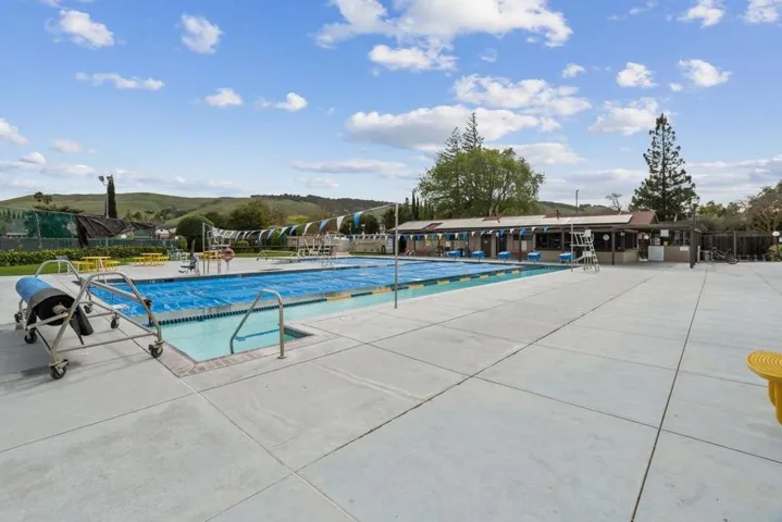 329 Viscaino Way, San Jose, California 95119