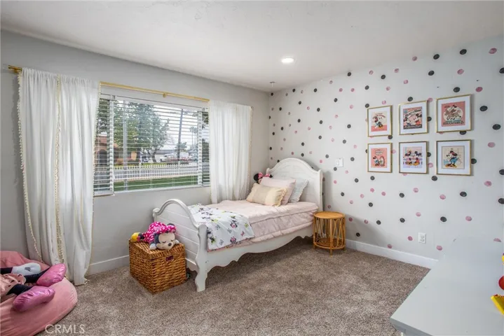 33911 Avenue H, Yucaipa, California 92399