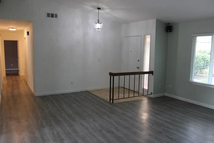 4635 Trieste Drive, Carlsbad, California 92010