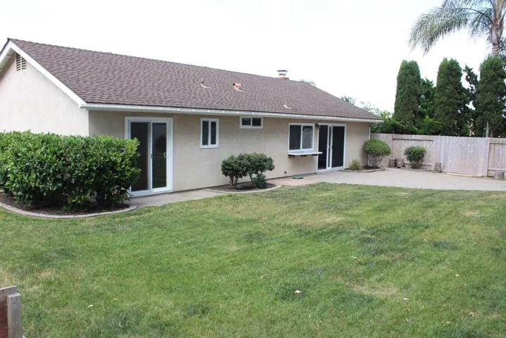 4635 Trieste Drive, Carlsbad, California 92010