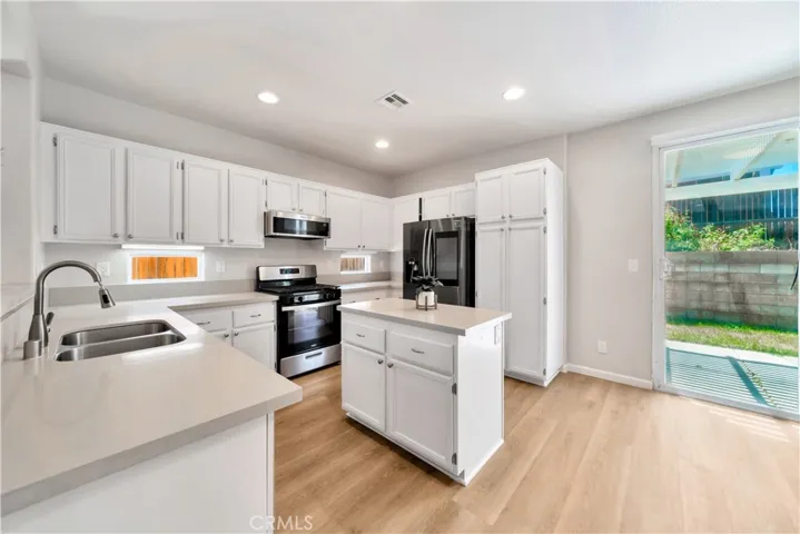 9376 Agave Drive, Hesperia, California 92344