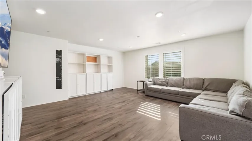4081 Irish Moss Lane, San Bernardino, California 92407