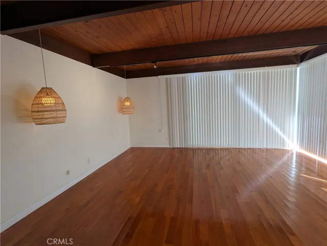 4041 Dover Road, La Canada Flintridge, California 91011