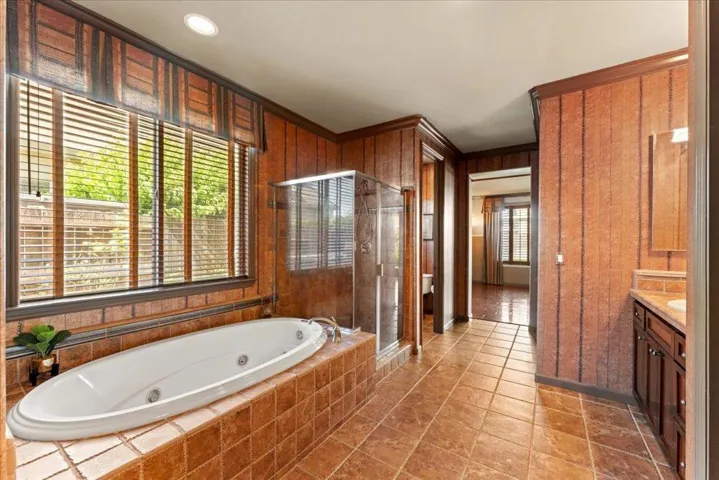 3148 Knightsbridge Drive, Modesto, California 95355