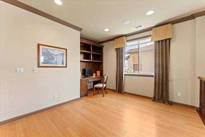 3148 Knightsbridge Drive, Modesto, California 95355