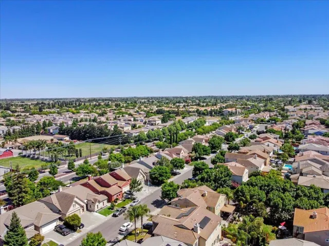 3148 Knightsbridge Drive, Modesto, California 95355