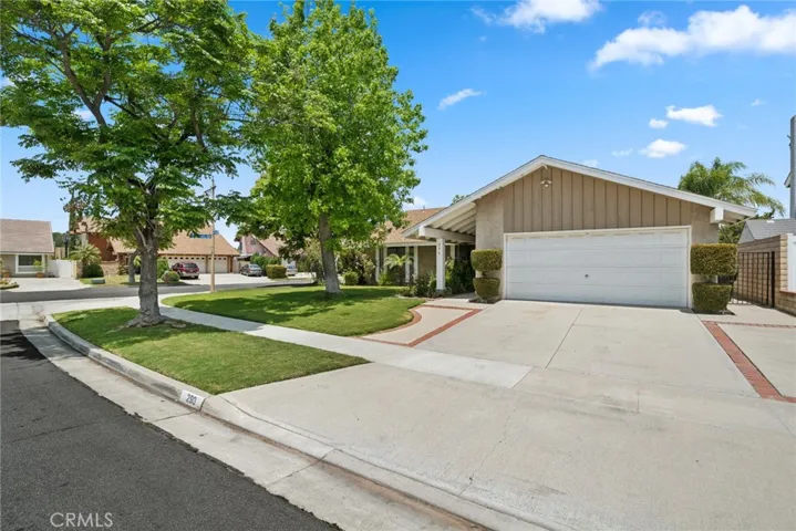 290 N Avenida Segovia, Anaheim Hills, California 92808