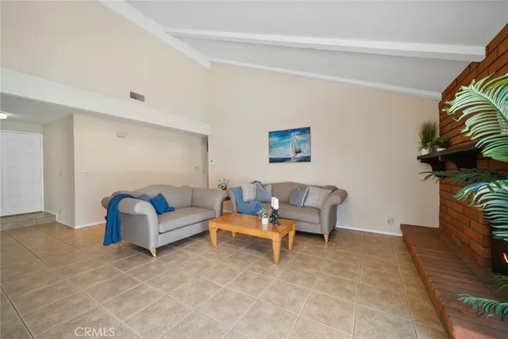 290 N Avenida Segovia, Anaheim Hills, California 92808