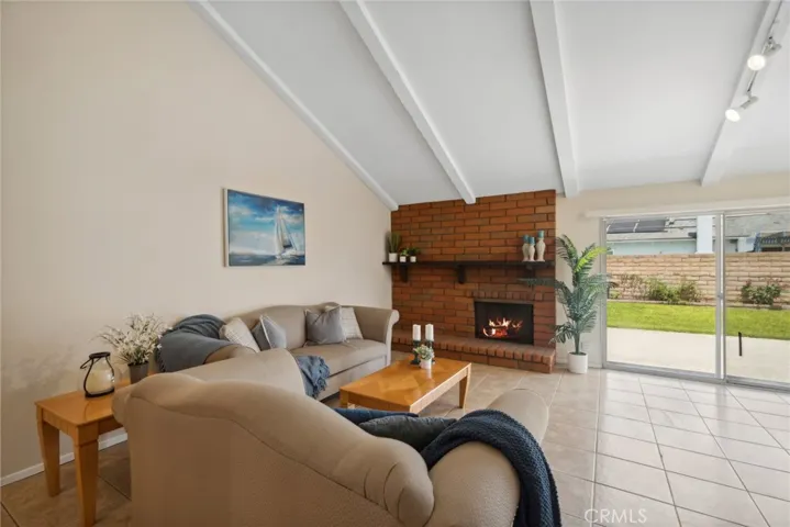 290 N Avenida Segovia, Anaheim Hills, California 92808