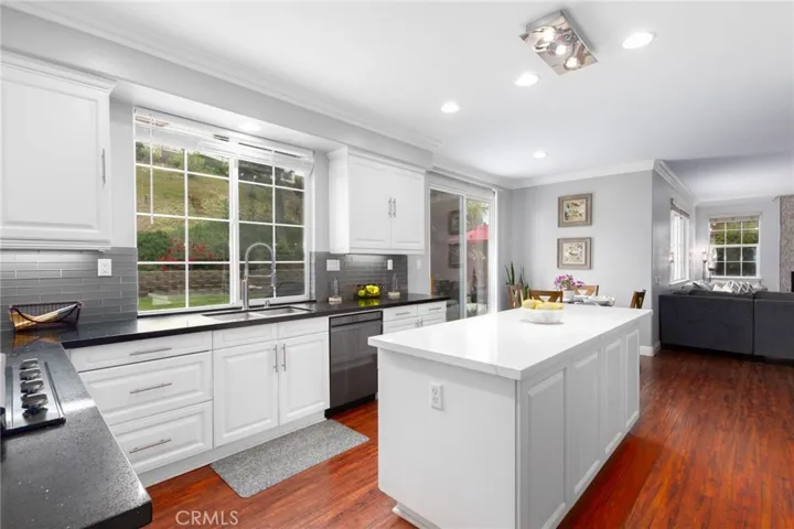 45192 Willowick Street, Temecula, California 92592