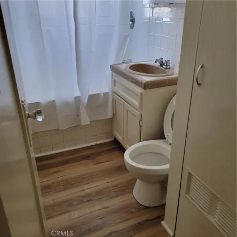 387 Freeman Avenue, Long Beach, California 90814