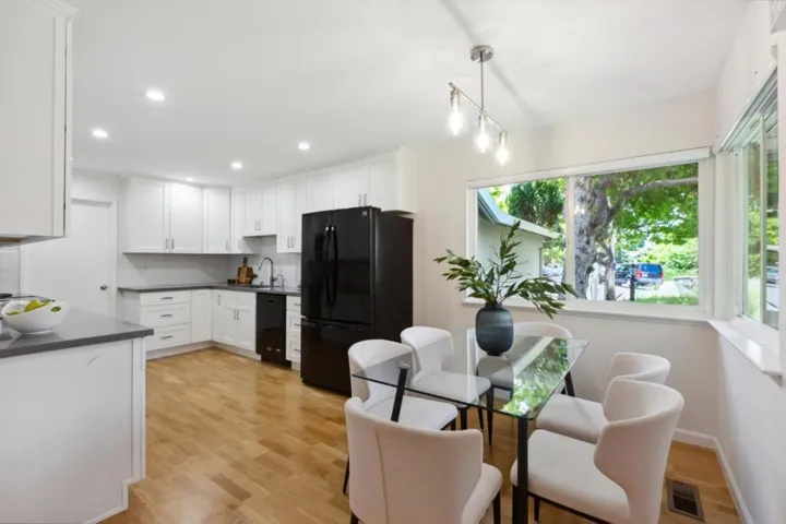 620622 Keats Court, Palo Alto, California 94303