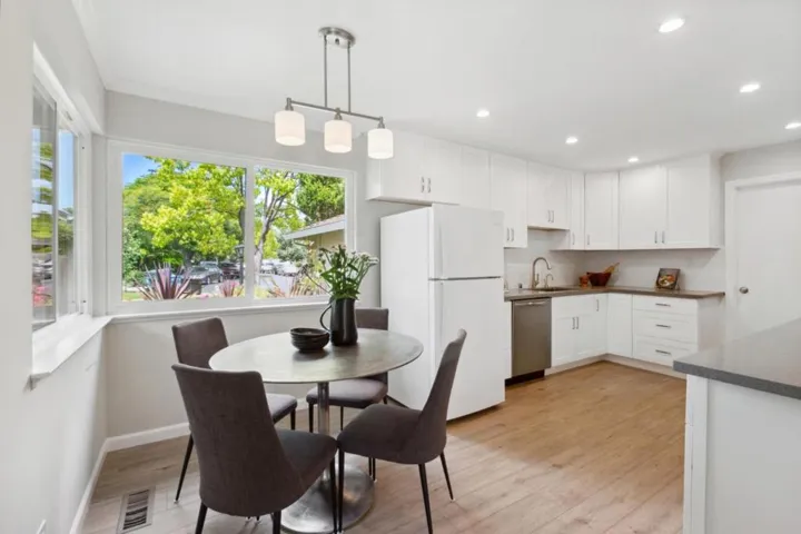 620622 Keats Court, Palo Alto, California 94303