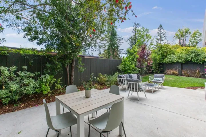 620622 Keats Court, Palo Alto, California 94303