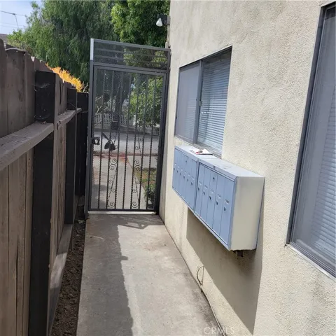 2449 E 5th Street, Long Beach, California 90814