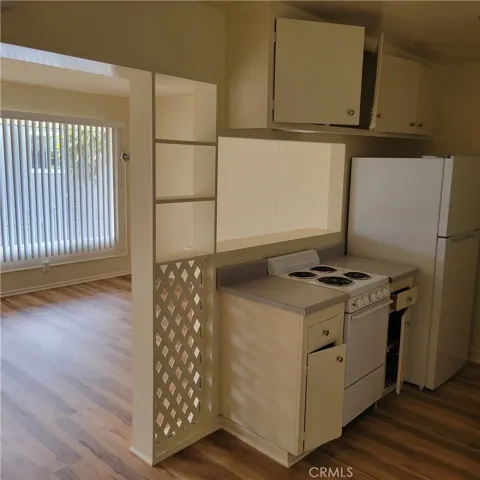 2449 E 5th Street, Long Beach, California 90814