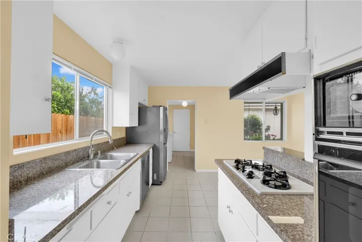 6934 Lofty Grove Drive, Rancho Palos Verdes, California 90275