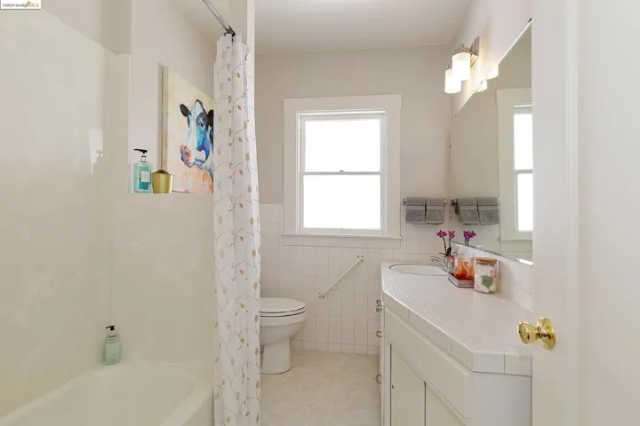 654 Santa Rosa Ave, Berkeley, California 94707