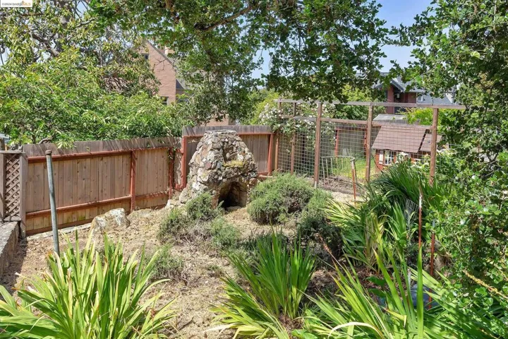 654 Santa Rosa Ave, Berkeley, California 94707