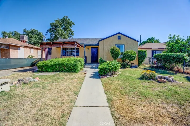 305 Tollhouse Drive, Bakersfield, California 93307
