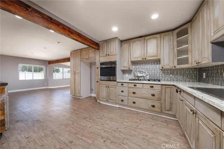 40556 11th Street W, Palmdale, California 93551