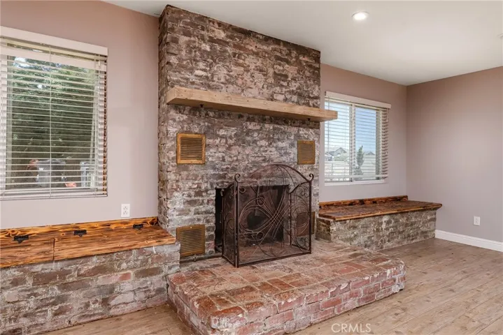 40556 11th Street W, Palmdale, California 93551