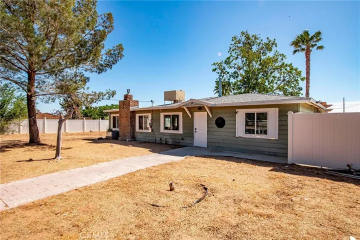 40556 11th Street W, Palmdale, California 93551