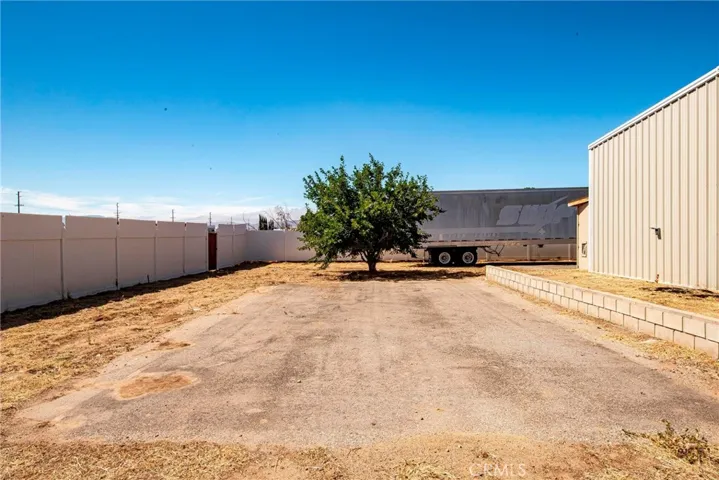 40556 11th Street W, Palmdale, California 93551