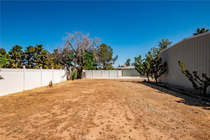 40556 11th Street W, Palmdale, California 93551