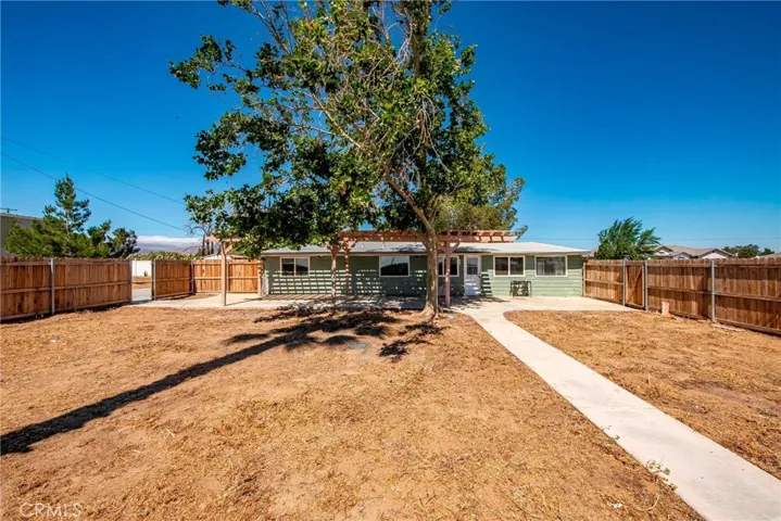 40556 11th Street W, Palmdale, California 93551
