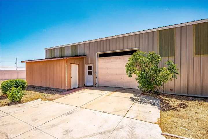 40556 11th Street W, Palmdale, California 93551