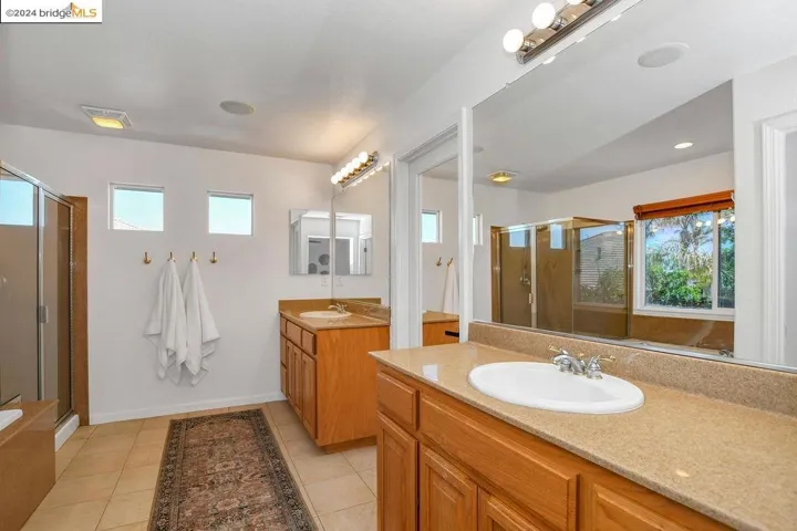 132 Cottage Grove Dr, Discovery Bay, California 94505