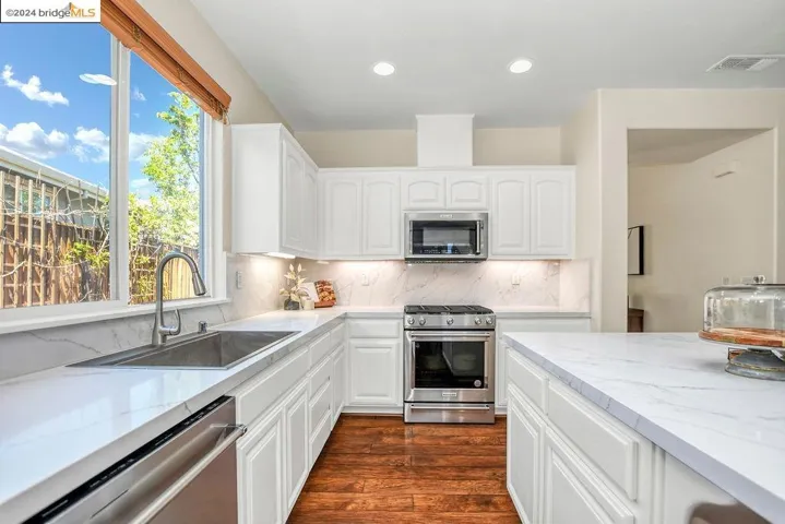 132 Cottage Grove Dr, Discovery Bay, California 94505