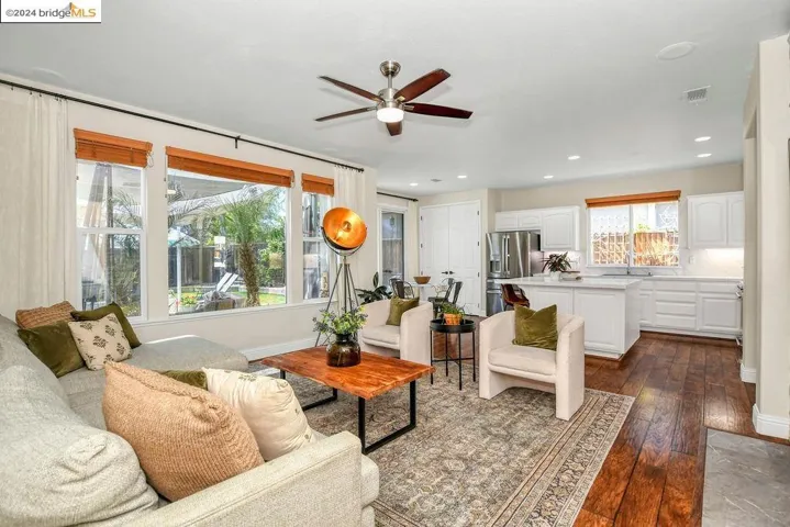 132 Cottage Grove Dr, Discovery Bay, California 94505